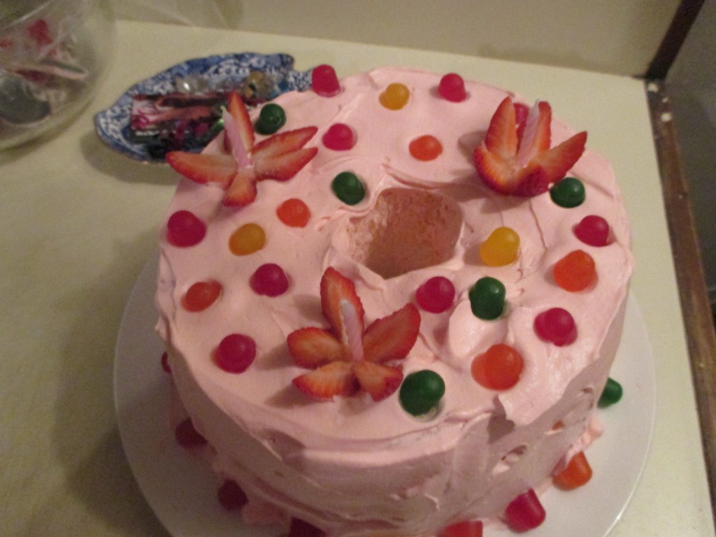 Strawberry Well Cake